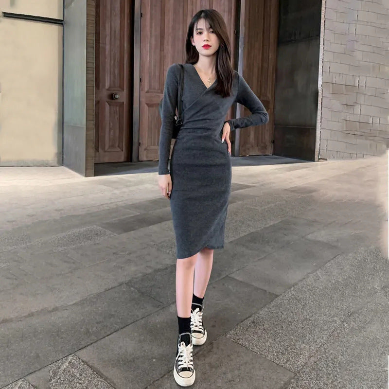 Slim Fit Dress for Women Long Sleeve V-Neck Pleated Long Dress