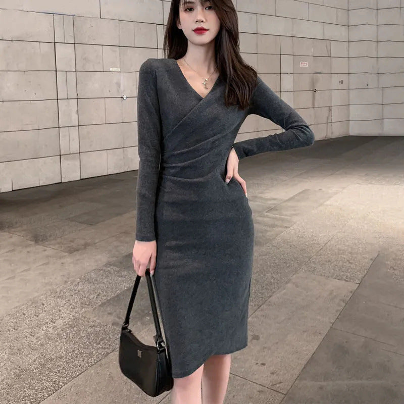 Slim Fit Dress for Women Long Sleeve V-Neck Pleated Long Dress